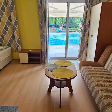 Rainbow 2 7 Apartament