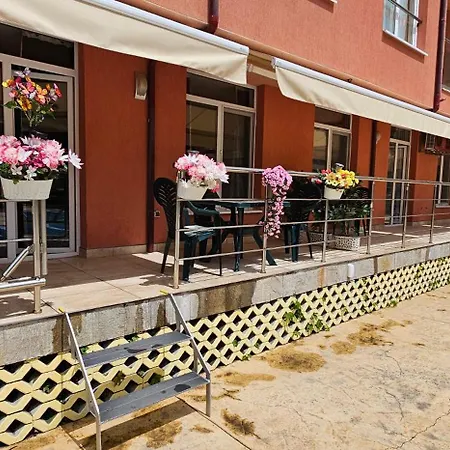 Apartman Rainbow 2 7 *